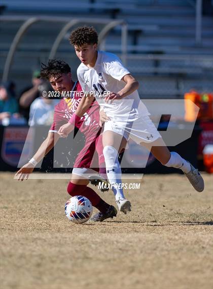 Thumbnail 3 in First Flight vs. Hickory (NCHSAA 3A Final) photogallery.