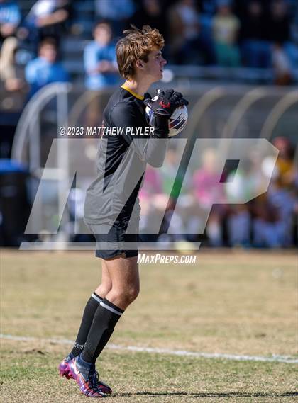 Thumbnail 2 in First Flight vs. Hickory (NCHSAA 3A Final) photogallery.