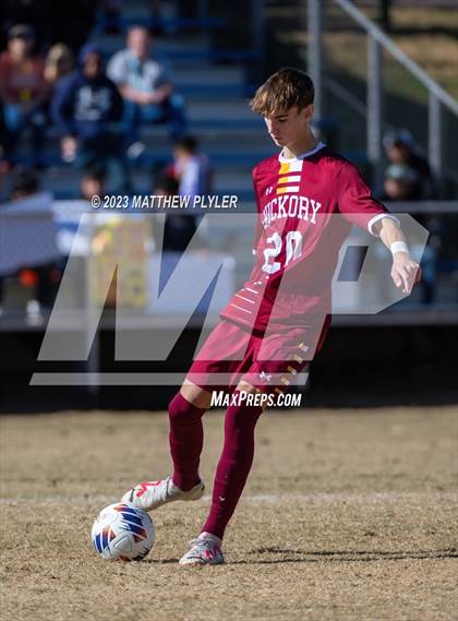Thumbnail 3 in First Flight vs. Hickory (NCHSAA 3A Final) photogallery.