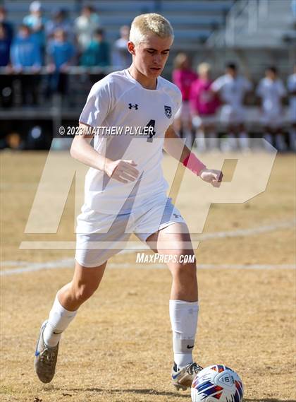 Thumbnail 3 in First Flight vs. Hickory (NCHSAA 3A Final) photogallery.