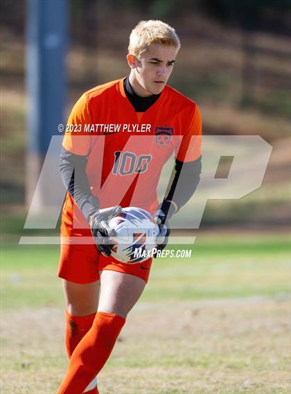 Thumbnail 2 in First Flight vs. Hickory (NCHSAA 3A Final) photogallery.
