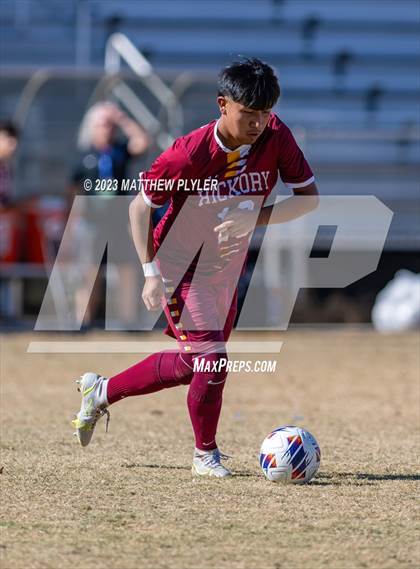 Thumbnail 3 in First Flight vs. Hickory (NCHSAA 3A Final) photogallery.