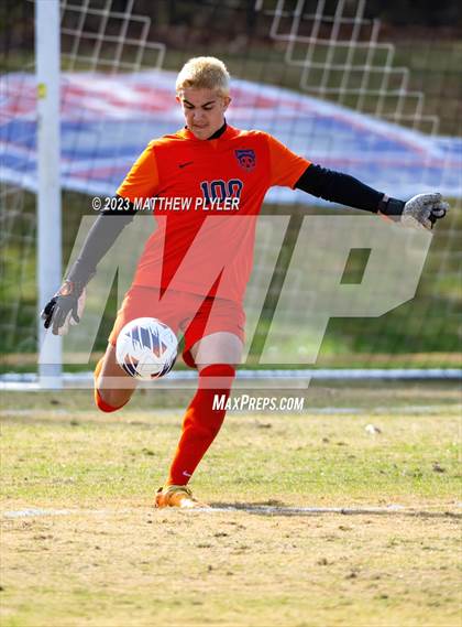 Thumbnail 3 in First Flight vs. Hickory (NCHSAA 3A Final) photogallery.