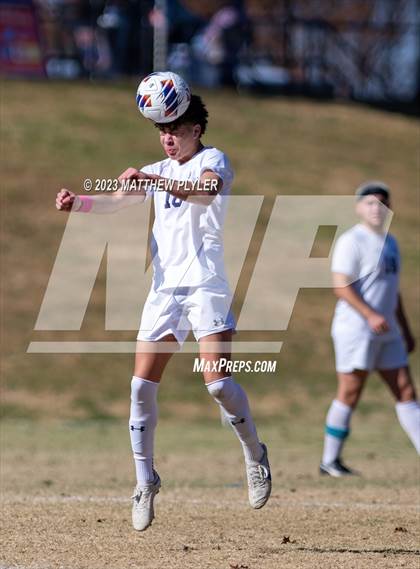 Thumbnail 3 in First Flight vs. Hickory (NCHSAA 3A Final) photogallery.