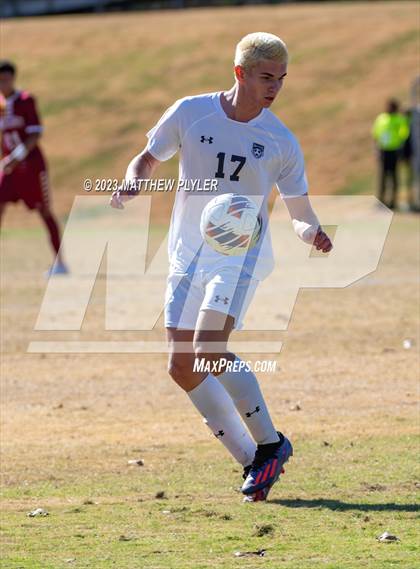Thumbnail 3 in First Flight vs. Hickory (NCHSAA 3A Final) photogallery.