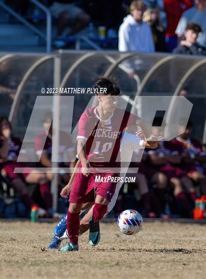 Thumbnail 3 in First Flight vs. Hickory (NCHSAA 3A Final) photogallery.
