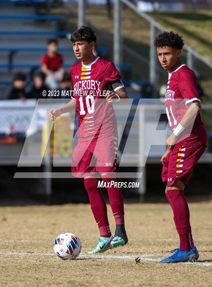 Thumbnail 3 in First Flight vs. Hickory (NCHSAA 3A Final) photogallery.