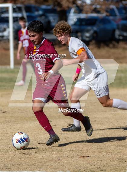 Thumbnail 3 in First Flight vs. Hickory (NCHSAA 3A Final) photogallery.