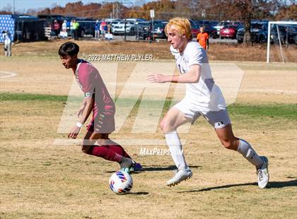 Thumbnail 3 in First Flight vs. Hickory (NCHSAA 3A Final) photogallery.