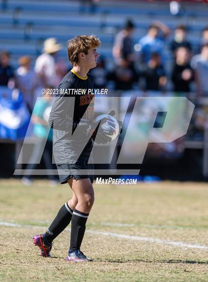 Thumbnail 3 in First Flight vs. Hickory (NCHSAA 3A Final) photogallery.