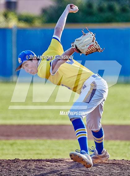 Thumbnail 1 in Rio Americano vs. Del Campo photogallery.