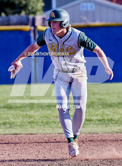 Thumbnail 3 in Rio Americano vs. Del Campo photogallery.