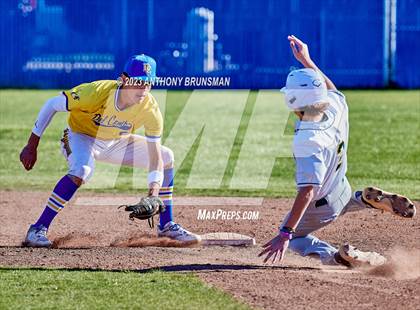 Thumbnail 2 in Rio Americano vs. Del Campo photogallery.