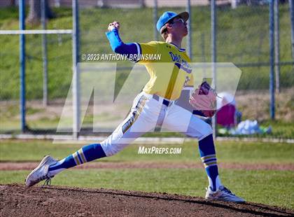 Thumbnail 2 in Rio Americano vs. Del Campo photogallery.