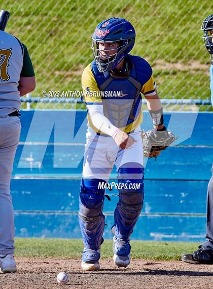 Thumbnail 3 in Rio Americano vs. Del Campo photogallery.