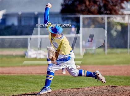Thumbnail 2 in Rio Americano vs. Del Campo photogallery.
