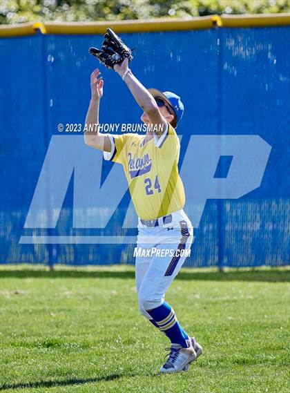 Thumbnail 2 in Rio Americano vs. Del Campo photogallery.