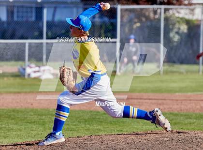Thumbnail 3 in Rio Americano vs. Del Campo photogallery.