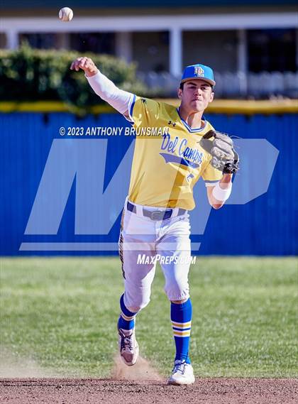 Thumbnail 1 in Rio Americano vs. Del Campo photogallery.