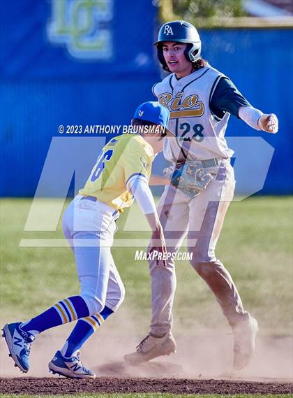 Thumbnail 1 in Rio Americano vs. Del Campo photogallery.