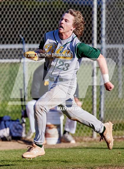 Thumbnail 2 in Rio Americano vs. Del Campo photogallery.