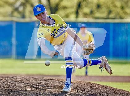 Thumbnail 3 in Rio Americano vs. Del Campo photogallery.