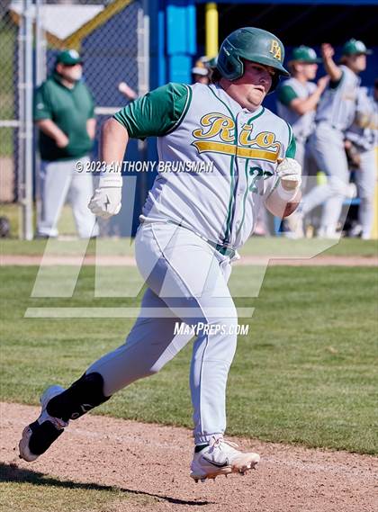 Thumbnail 2 in Rio Americano vs. Del Campo photogallery.