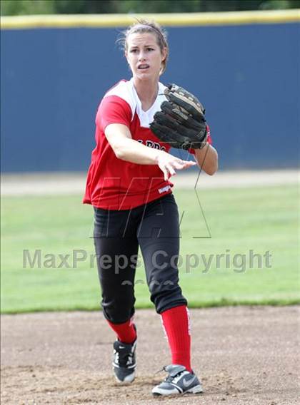 Thumbnail 1 in Gilroy vs. San Benito (CIF CCS D1 Final) photogallery.