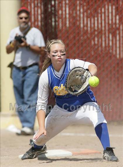 Thumbnail 1 in Gilroy vs. San Benito (CIF CCS D1 Final) photogallery.