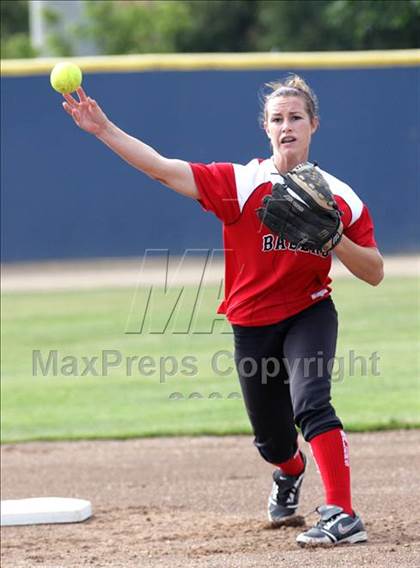 Thumbnail 3 in Gilroy vs. San Benito (CIF CCS D1 Final) photogallery.