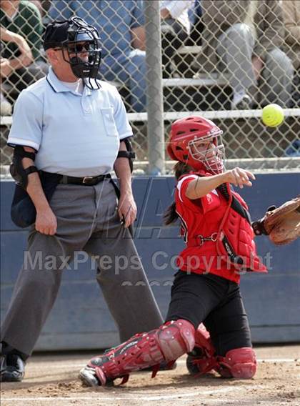 Thumbnail 2 in Gilroy vs. San Benito (CIF CCS D1 Final) photogallery.