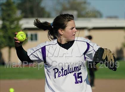Thumbnail 1 in Petaluma @ Casa Grande photogallery.