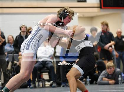 Thumbnail 1 in Roosevelt Invitational photogallery.