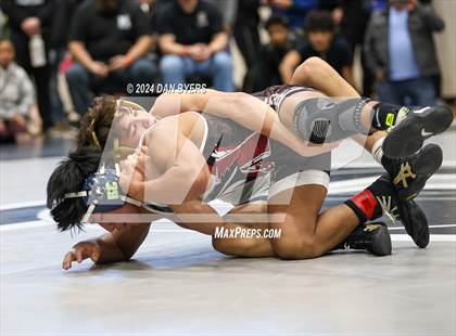 Thumbnail 2 in Roosevelt Invitational photogallery.