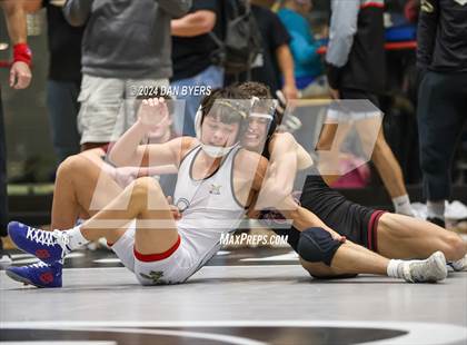 Thumbnail 2 in Roosevelt Invitational photogallery.
