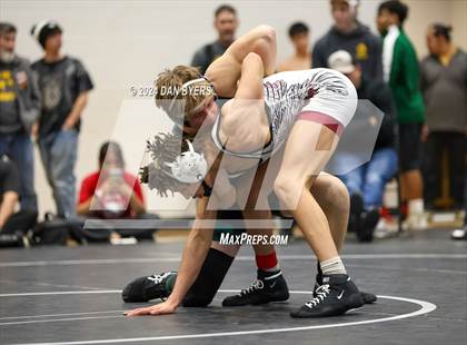 Thumbnail 3 in Roosevelt Invitational photogallery.