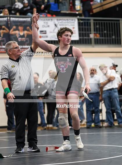 Thumbnail 3 in Roosevelt Invitational photogallery.