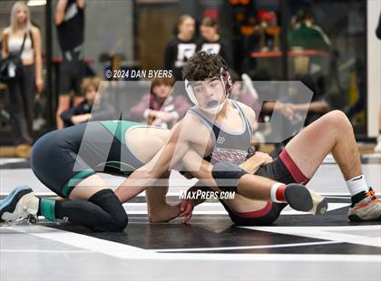 Thumbnail 3 in Roosevelt Invitational photogallery.
