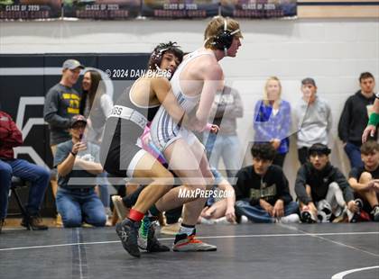 Thumbnail 3 in Roosevelt Invitational photogallery.