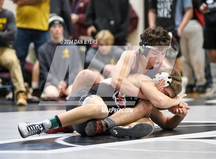 Thumbnail 3 in Roosevelt Invitational photogallery.