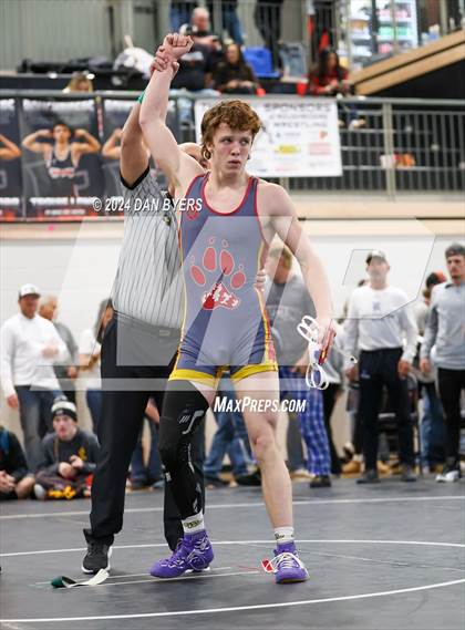 Thumbnail 3 in Roosevelt Invitational photogallery.