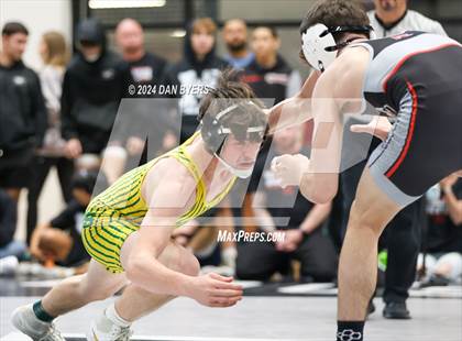 Thumbnail 3 in Roosevelt Invitational photogallery.