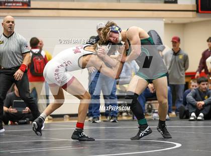 Thumbnail 2 in Roosevelt Invitational photogallery.
