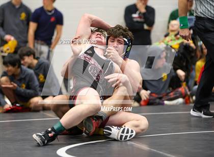 Thumbnail 3 in Roosevelt Invitational photogallery.