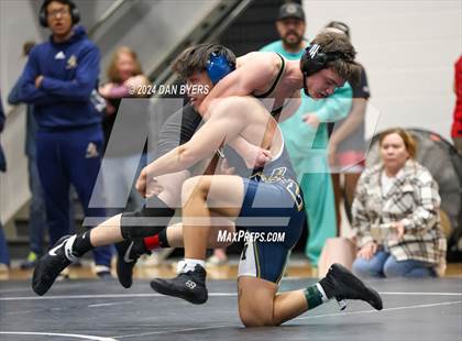 Thumbnail 2 in Roosevelt Invitational photogallery.