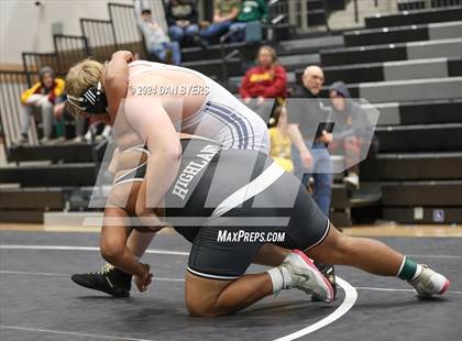 Thumbnail 3 in Roosevelt Invitational photogallery.