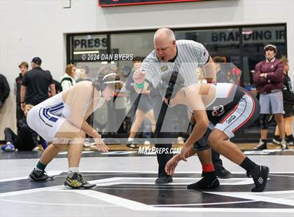 Thumbnail 1 in Roosevelt Invitational photogallery.