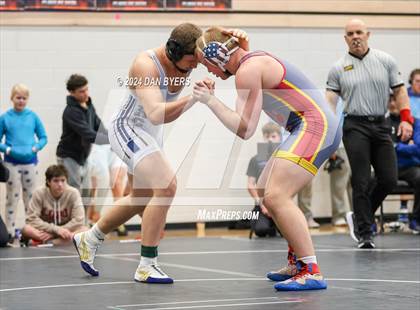 Thumbnail 2 in Roosevelt Invitational photogallery.