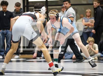 Thumbnail 3 in Roosevelt Invitational photogallery.