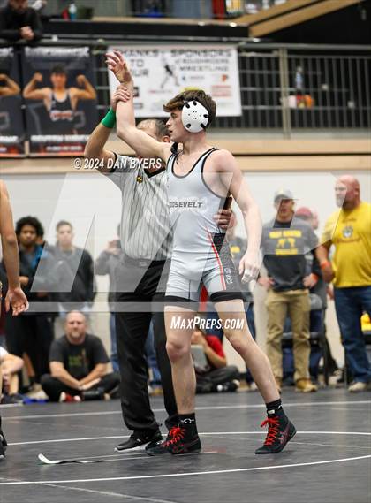 Thumbnail 2 in Roosevelt Invitational photogallery.